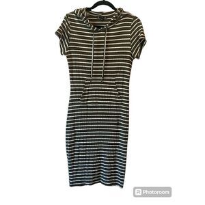 Iris Los Angeles Midi Dress Size XL Green Stripe Short Sleeve Bodycon Hoodie
